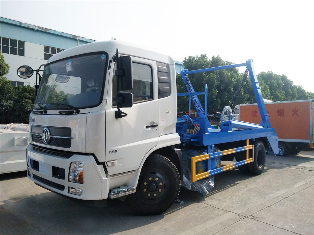 東風天錦擺臂式垃圾車