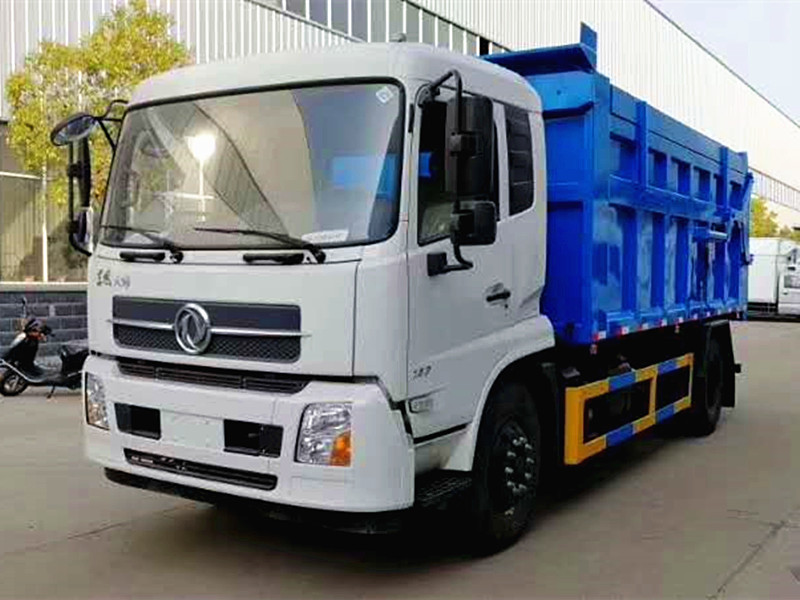 東風天錦對接垃圾車